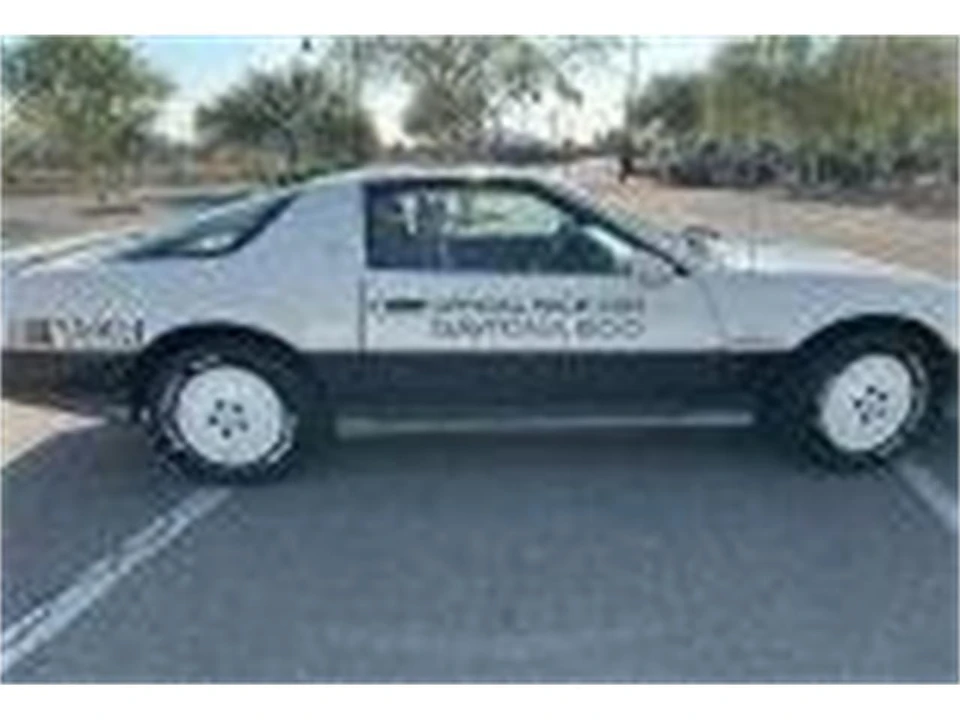 1983 Pontiac Firebird Trans Am 3rd Gen - Image 6 of 24