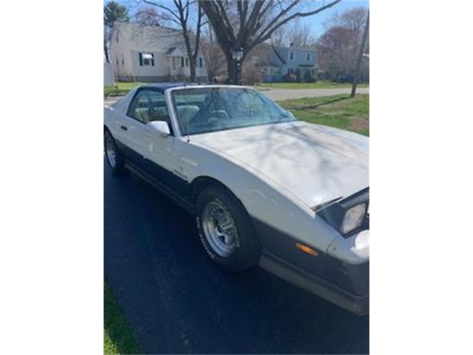 1983 Pontiac Firebird Trans Am 3rd Gen - Image 10 of 27