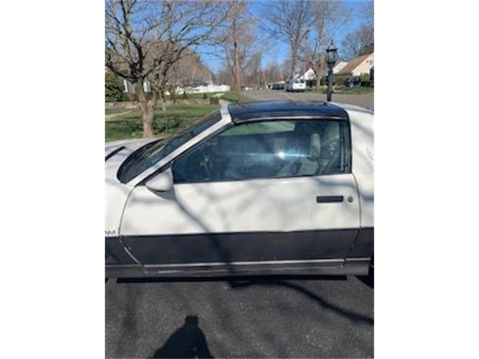 1983 Pontiac Firebird Trans Am 3rd Gen - Image 5 of 27