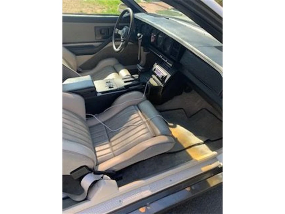 1983 Pontiac Firebird Trans Am 3rd Gen - Image 16 of 27