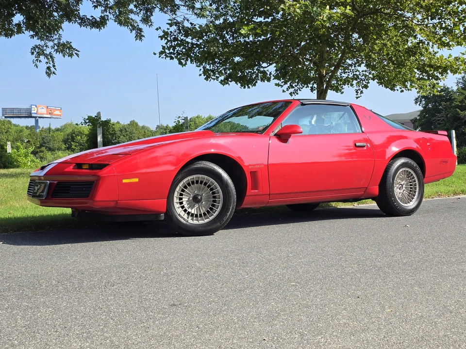 1983 Pontiac Firebird Trans Am 3rd Gen - Image 2 of 31