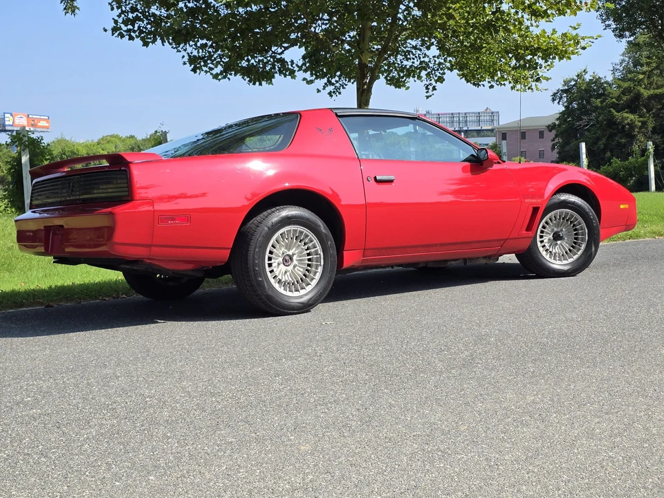 1983 Pontiac Firebird Trans Am 3rd Gen - Image 22 of 31