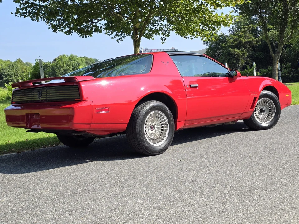 1983 Pontiac Firebird Trans Am 3rd Gen - Image 23 of 31