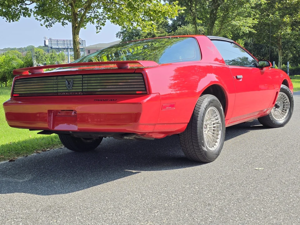 1983 Pontiac Firebird Trans Am 3rd Gen - Image 26 of 31