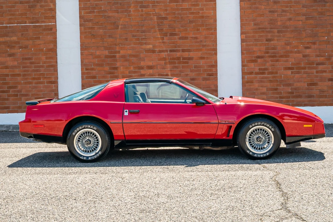 1983 Pontiac Firebird Trans Am 3rd Gen - Image 14 of 31