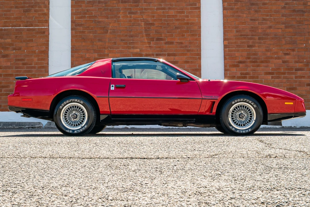 1983 Pontiac Firebird Trans Am 3rd Gen - Image 15 of 31