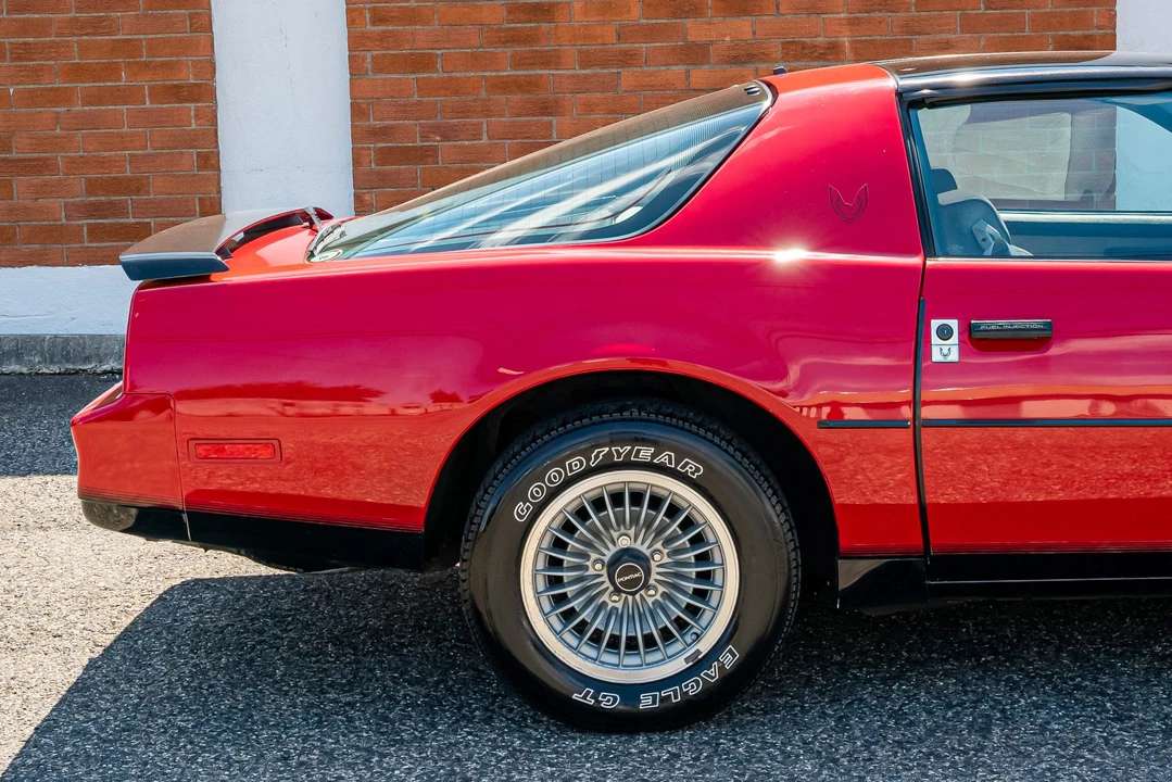 1983 Pontiac Firebird Trans Am 3rd Gen - Image 27 of 31