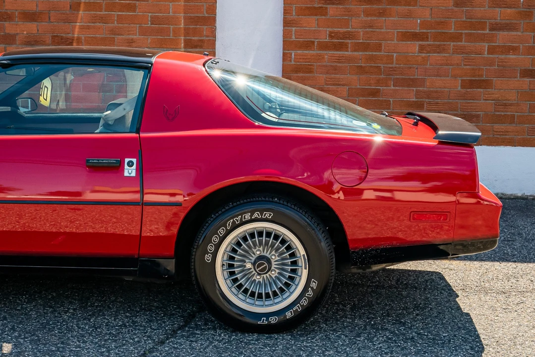 1983 Pontiac Firebird Trans Am 3rd Gen - Image 26 of 31