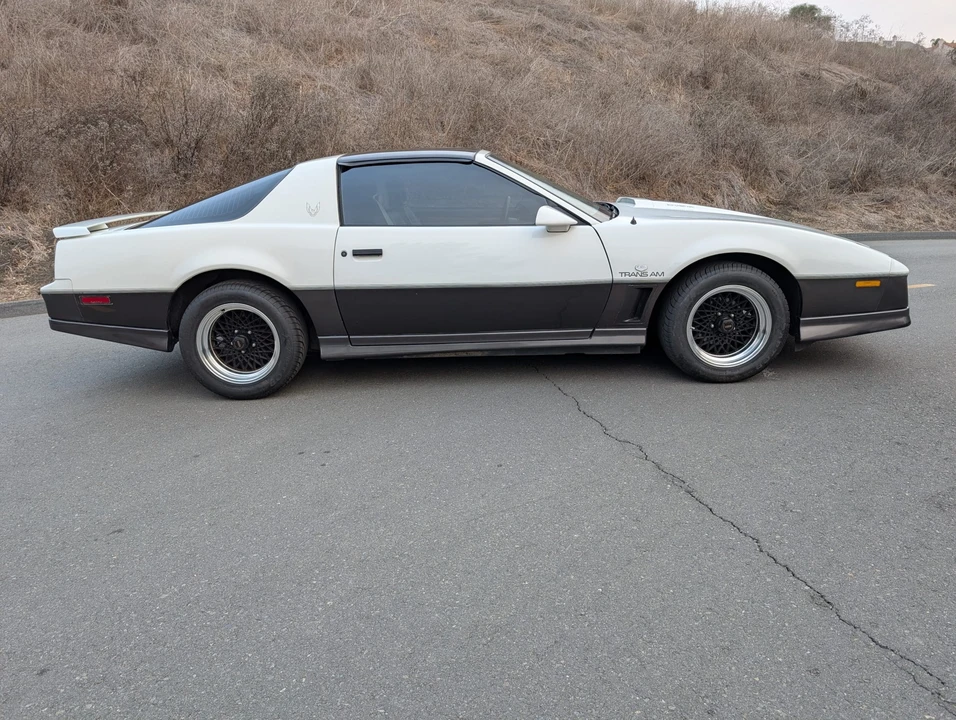 1983 Pontiac Firebird Trans Am 3rd Gen - Image 2 of 31