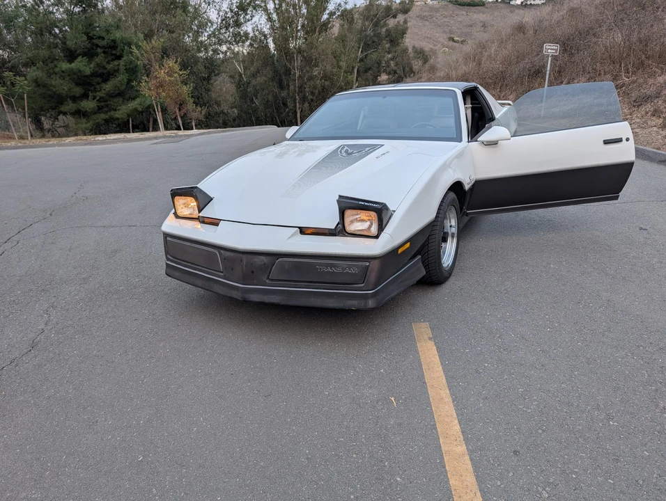 1983 Pontiac Firebird Trans Am 3rd Gen - Image 11 of 31