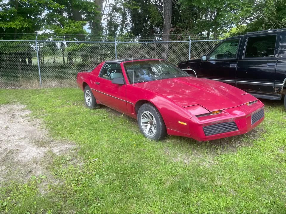 1983 Pontiac Firebird Trans Am 3rd Gen - Image 9 of 20