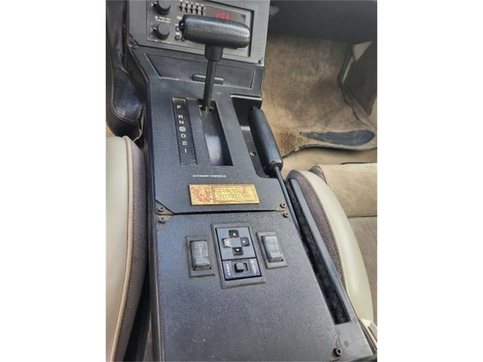 1983 Pontiac Firebird Trans Am 3rd Gen - Image 12 of 30