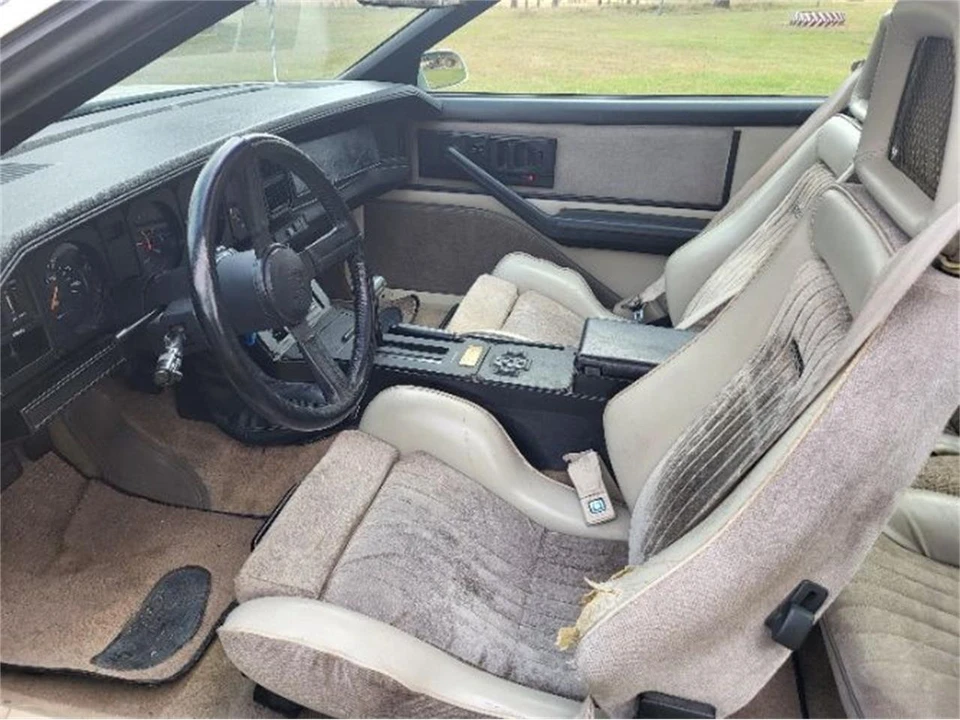 1983 Pontiac Firebird Trans Am 3rd Gen - Image 7 of 30