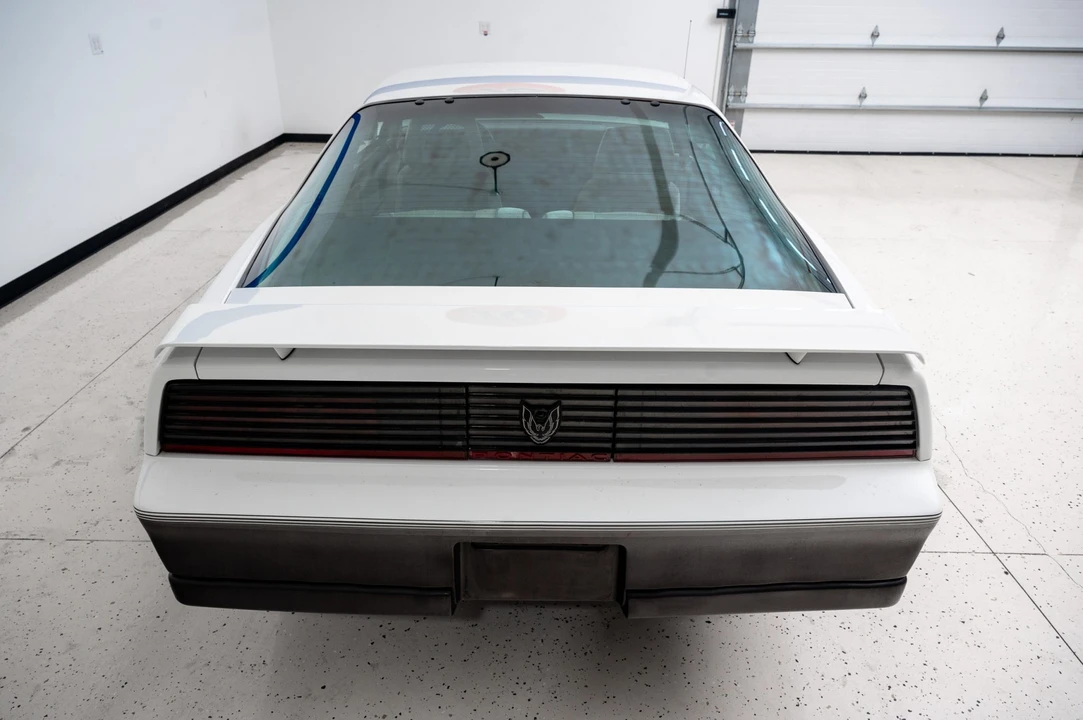 1983 Pontiac Firebird Trans Am 3rd Gen - Image 9 of 31