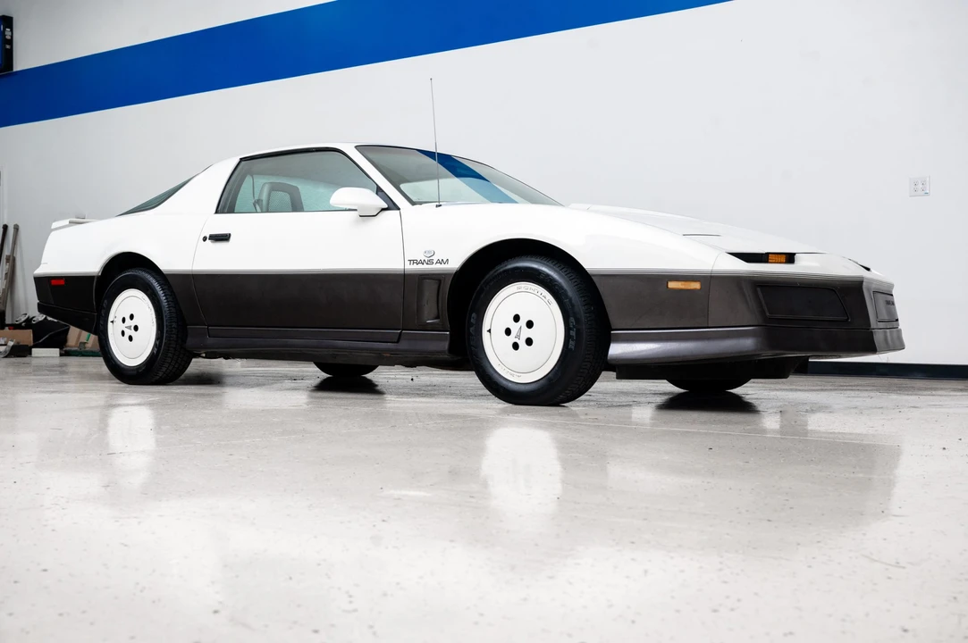 1983 Pontiac Firebird Trans Am 3rd Gen - Image 14 of 31