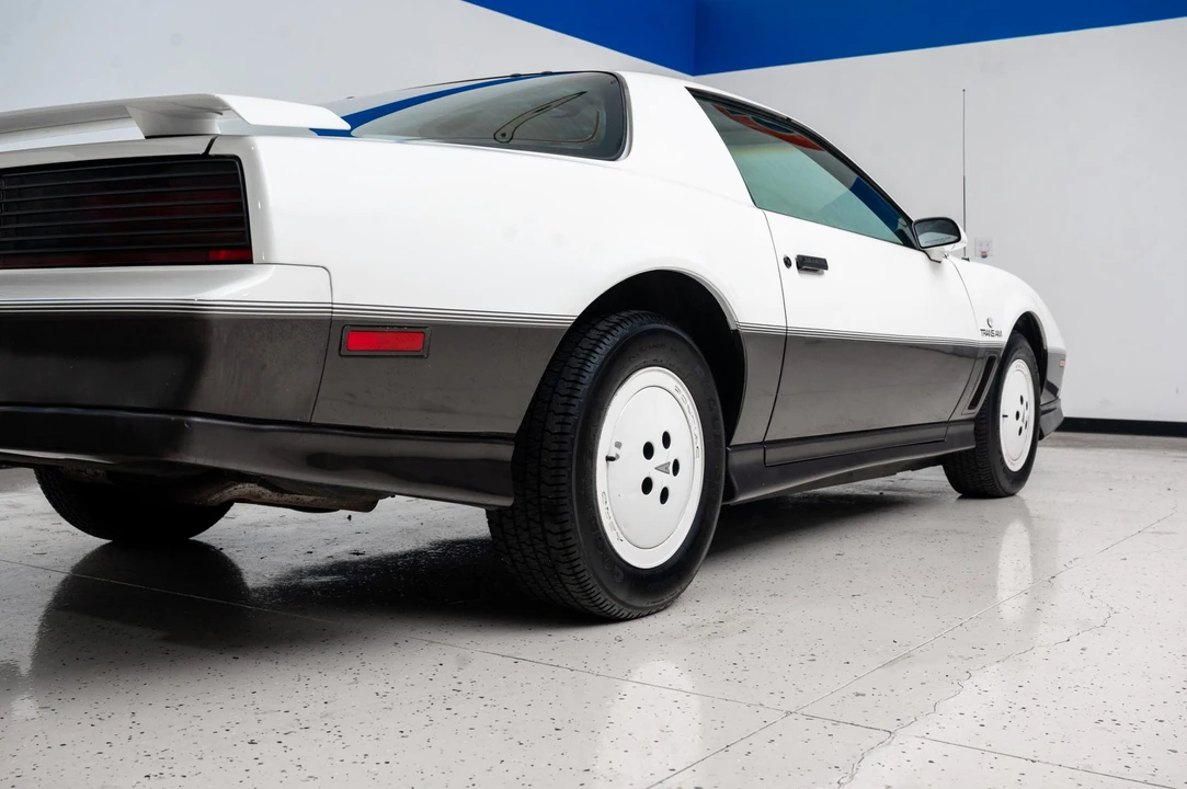1983 Pontiac Firebird Trans Am 3rd Gen - Image 27 of 31