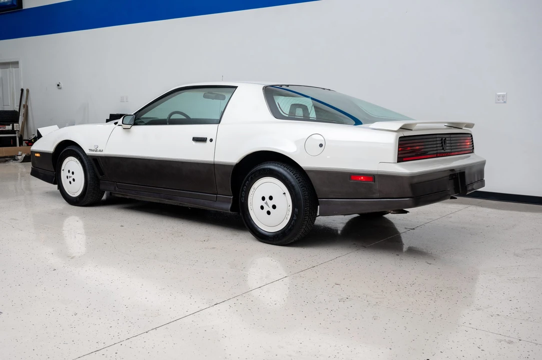 1983 Pontiac Firebird Trans Am 3rd Gen - Image 8 of 31