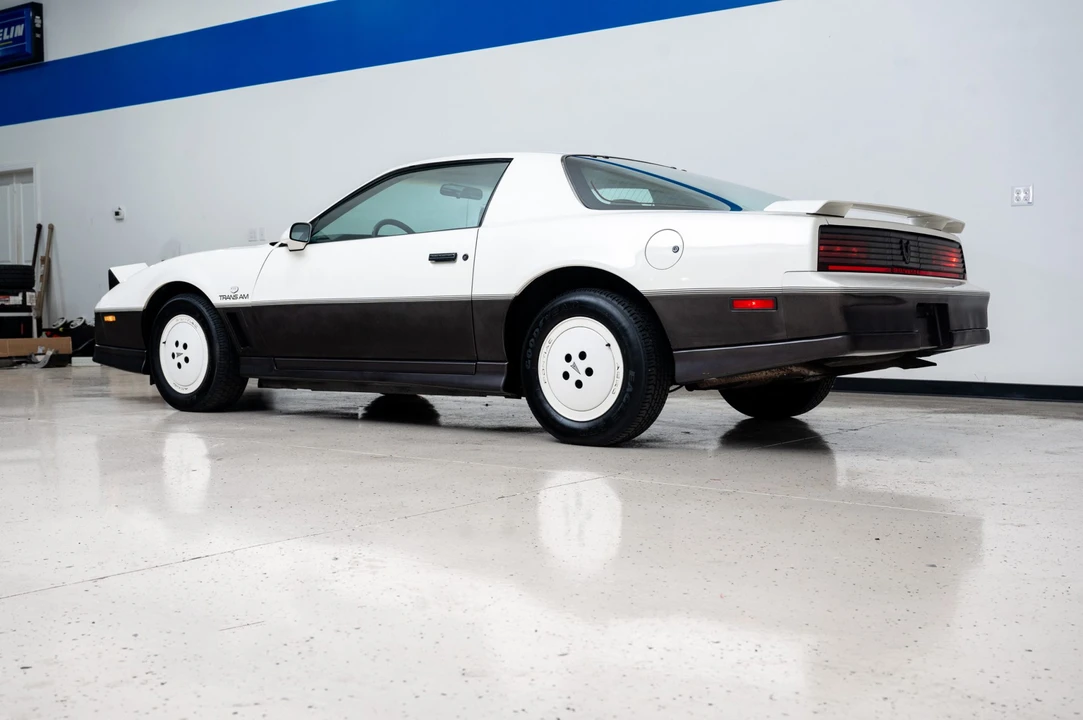 1983 Pontiac Firebird Trans Am 3rd Gen - Image 7 of 31