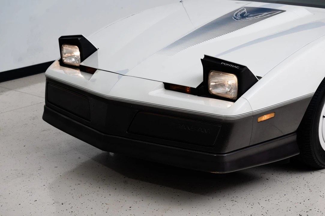 1983 Pontiac Firebird Trans Am 3rd Gen - Image 24 of 31