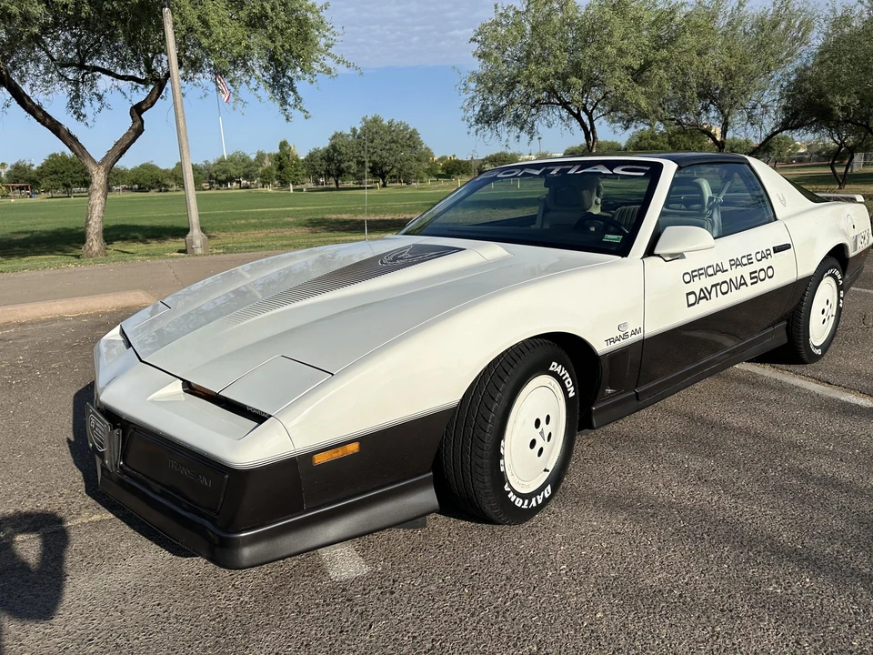 1983 Pontiac Firebird Trans Am 3rd Gen - Image 4 of 31