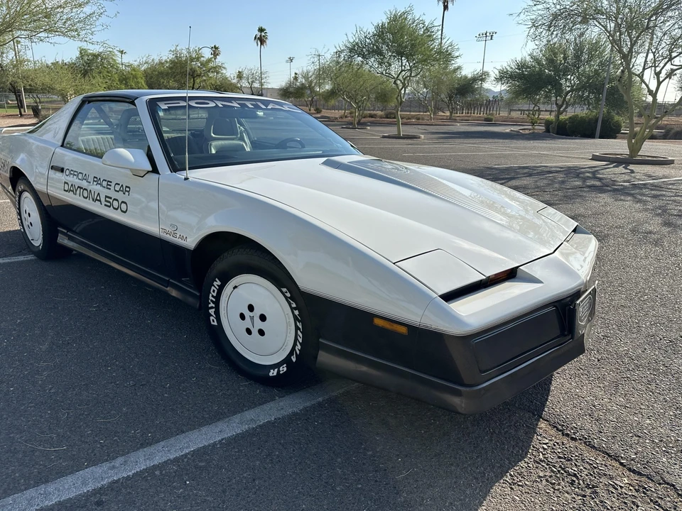 1983 Pontiac Firebird Trans Am 3rd Gen - Image 19 of 31