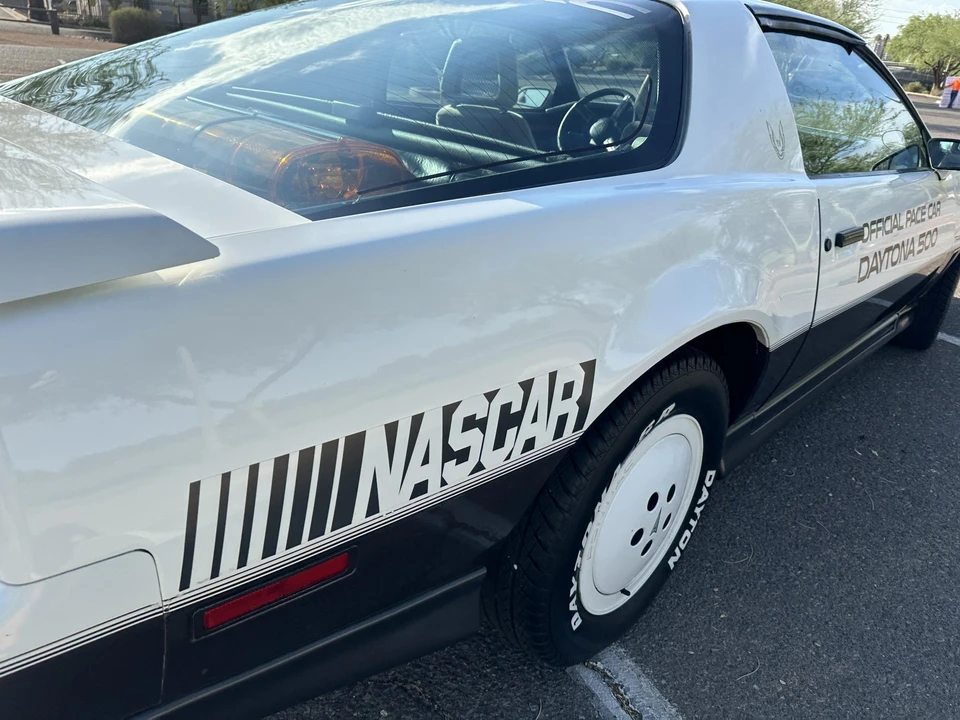 1983 Pontiac Firebird Trans Am 3rd Gen - Image 28 of 31