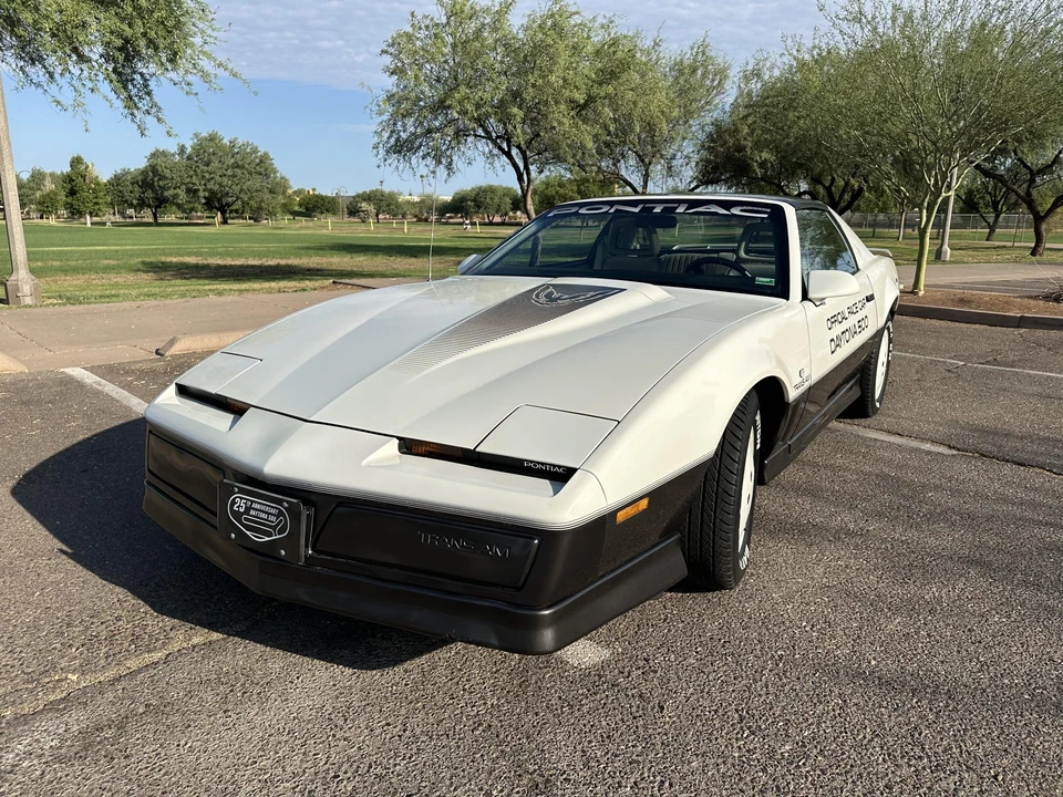 1983 Pontiac Firebird Trans Am 3rd Gen - Image 6 of 31