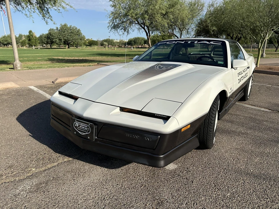 1983 Pontiac Firebird Trans Am 3rd Gen - Image 9 of 31