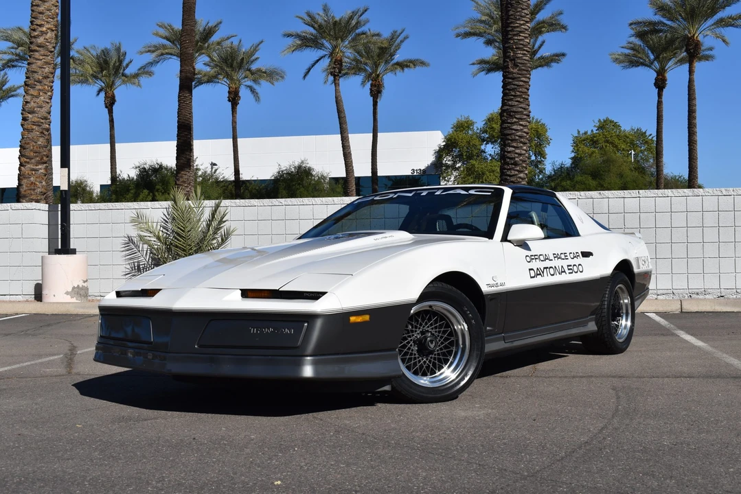 1983 Pontiac Firebird Trans Am 3rd Gen - Image 8 of 31
