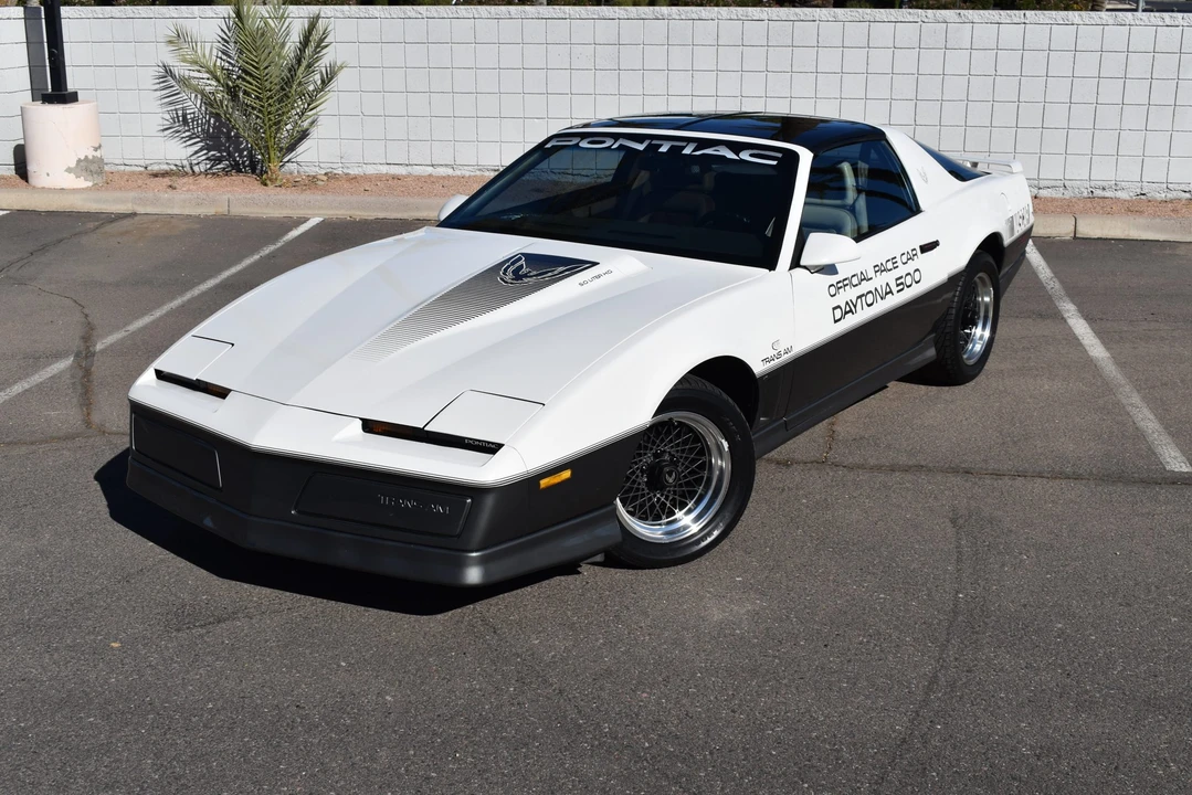 1983 Pontiac Firebird Trans Am 3rd Gen - Image 7 of 31