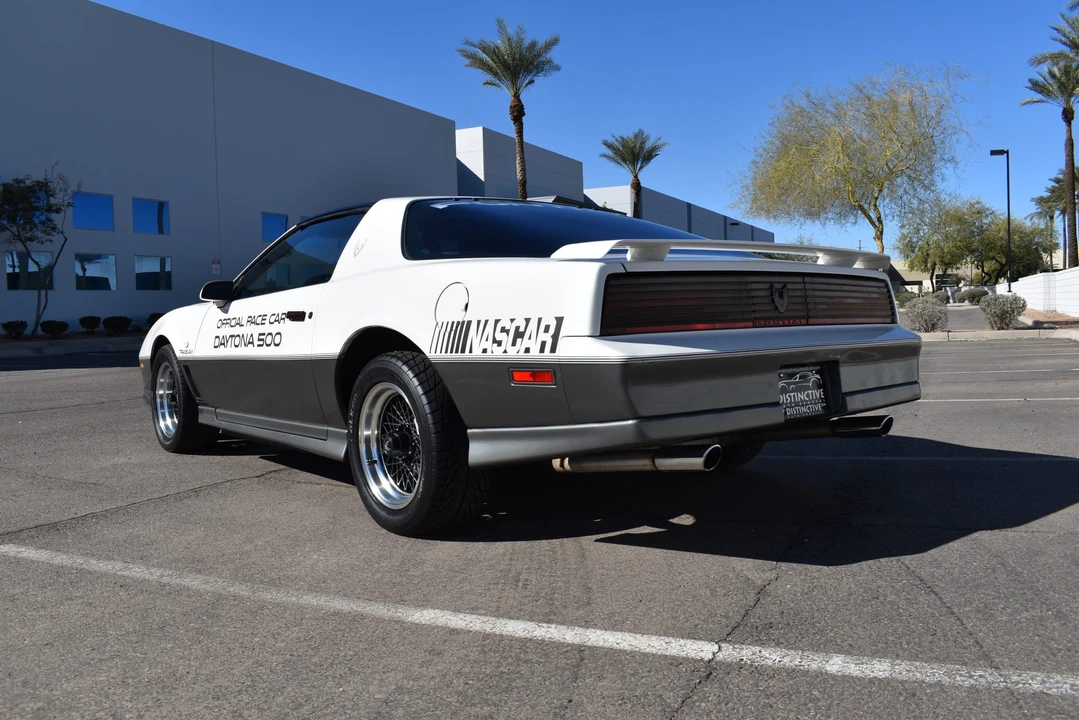 1983 Pontiac Firebird Trans Am 3rd Gen - Image 10 of 31