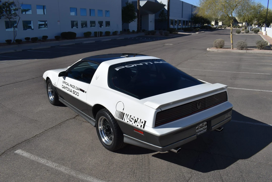 1983 Pontiac Firebird Trans Am 3rd Gen - Image 11 of 31