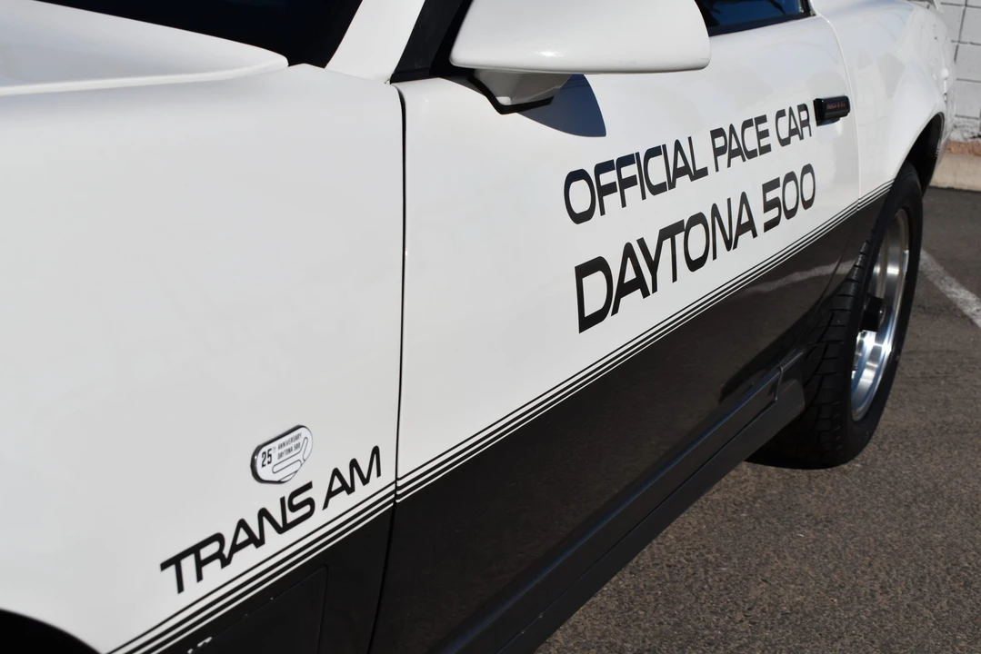 1983 Pontiac Firebird Trans Am 3rd Gen - Image 23 of 31