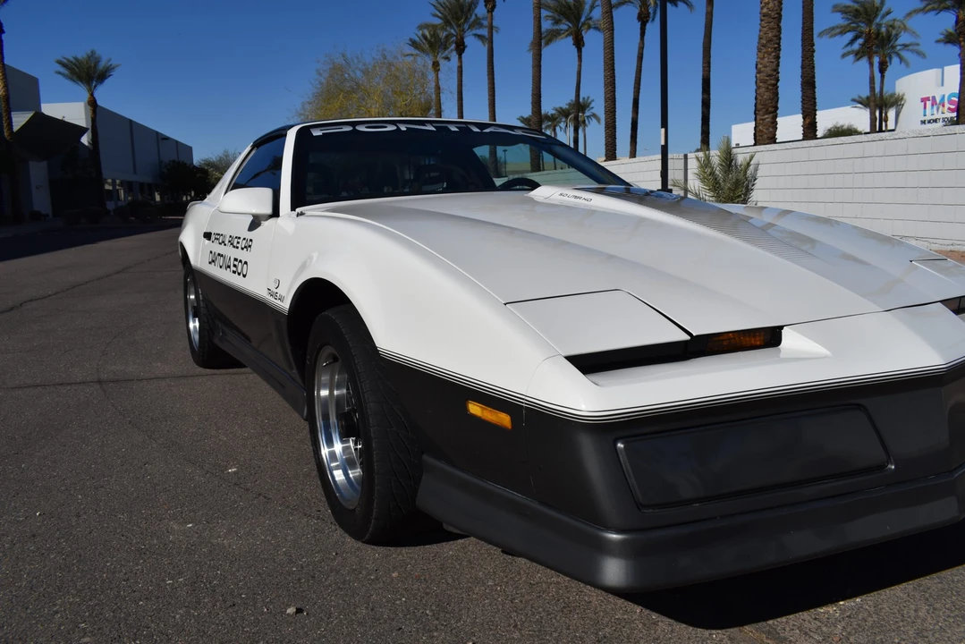 1983 Pontiac Firebird Trans Am 3rd Gen - Image 17 of 31