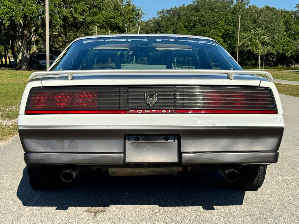 1983 Pontiac Firebird Trans Am 3rd Gen - Image 11 of 31
