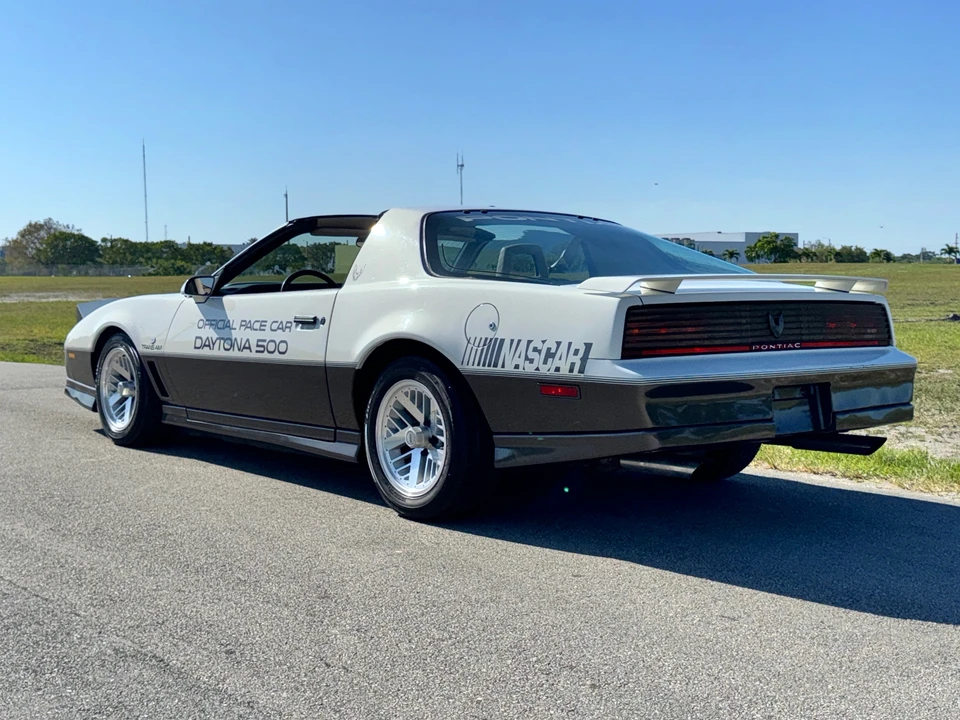 1983 Pontiac Firebird Trans Am 3rd Gen - Image 8 of 31