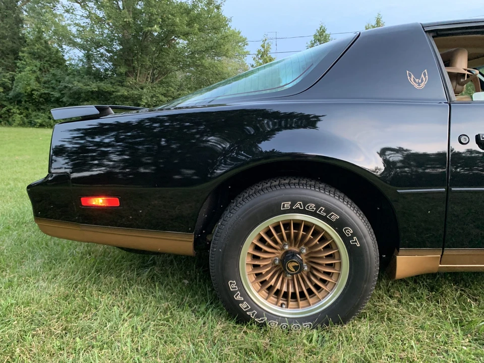 1983 Pontiac Firebird Trans Am 3rd Gen - Image 21 of 31