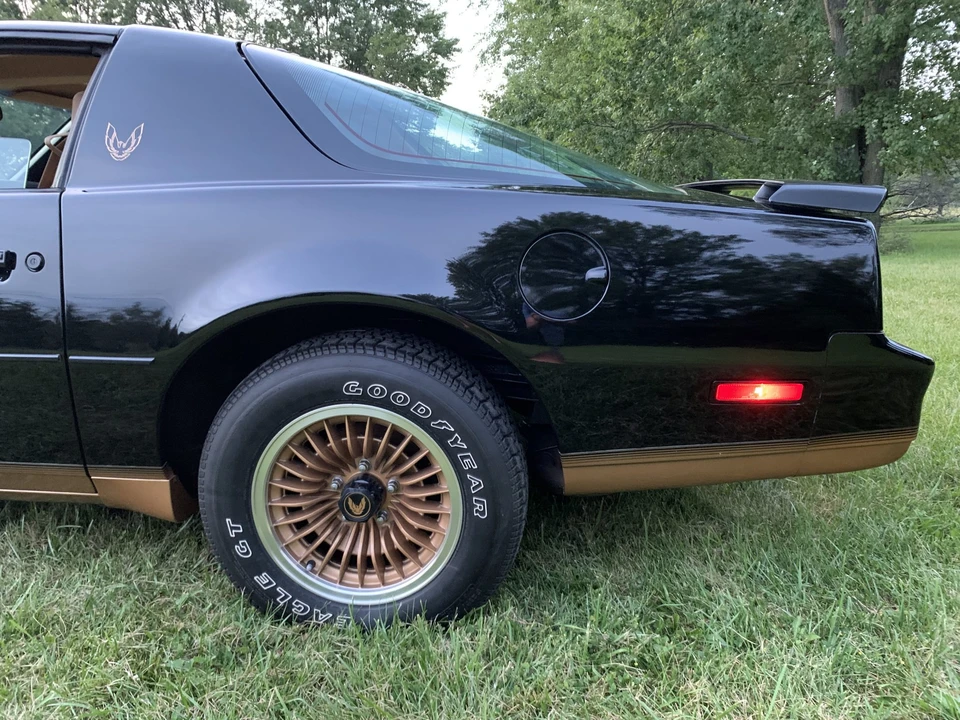1983 Pontiac Firebird Trans Am 3rd Gen - Image 22 of 31