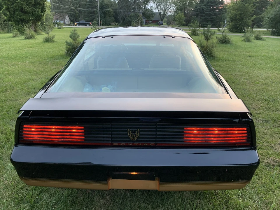 1983 Pontiac Firebird Trans Am 3rd Gen - Image 9 of 31