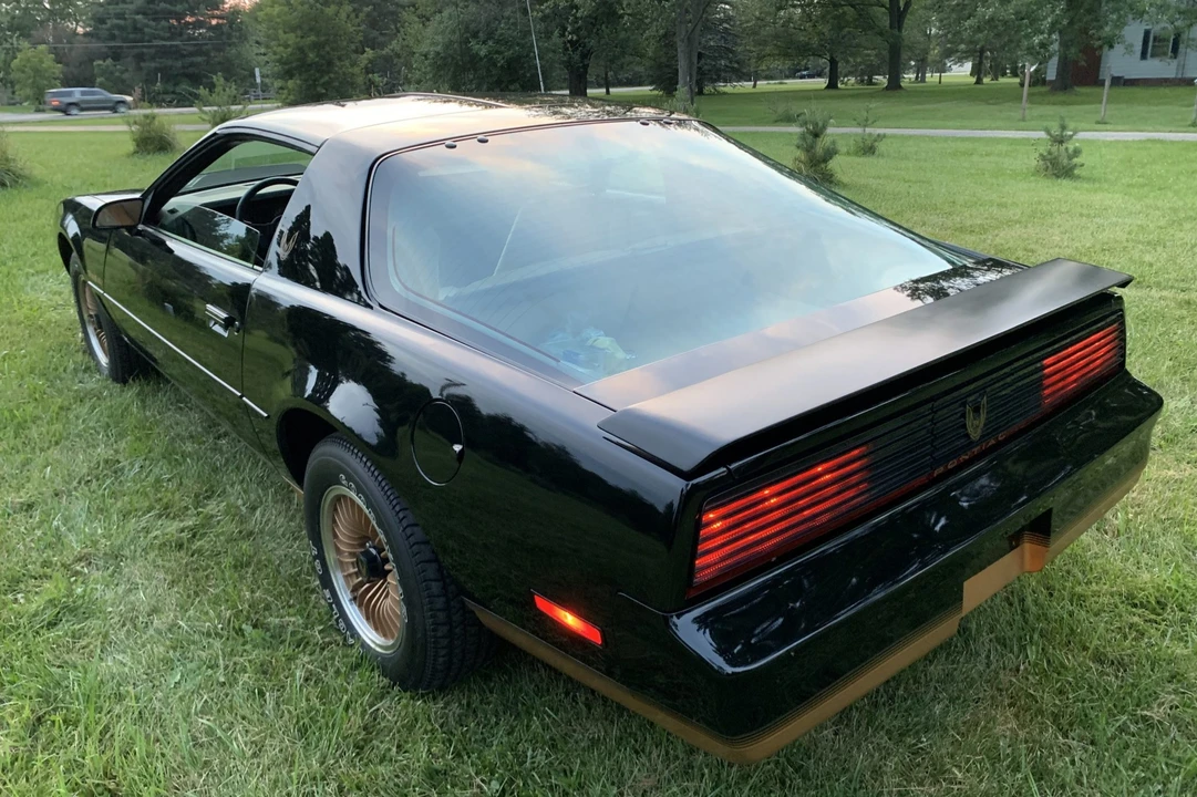 1983 Pontiac Firebird Trans Am 3rd Gen - Image 11 of 31