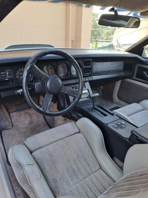1983 Pontiac Firebird Trans Am 3rd Gen - Image 5 of 8