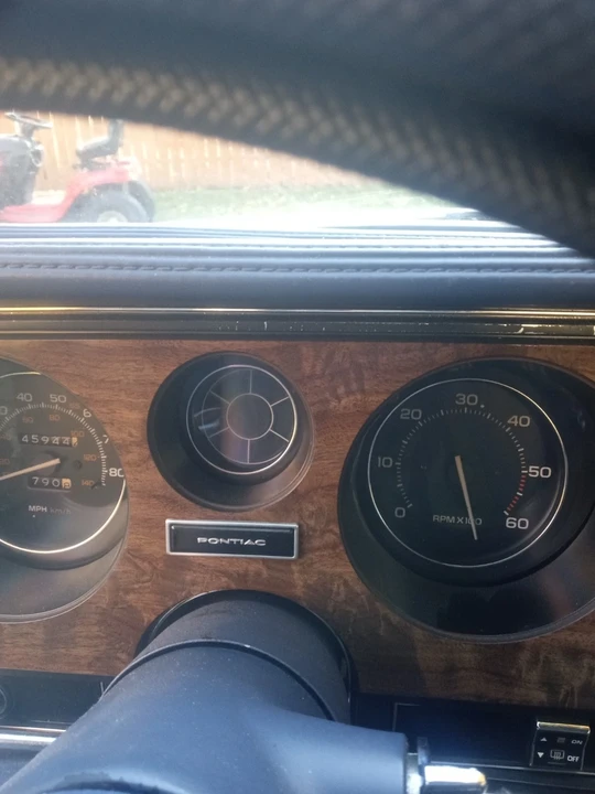 1983 Pontiac Grand Prix 3rd+ Gen - Image 11 of 20