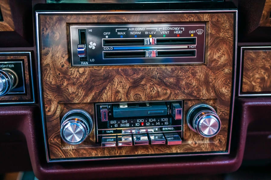 1983 Pontiac Parisienne - Image 26 of 31