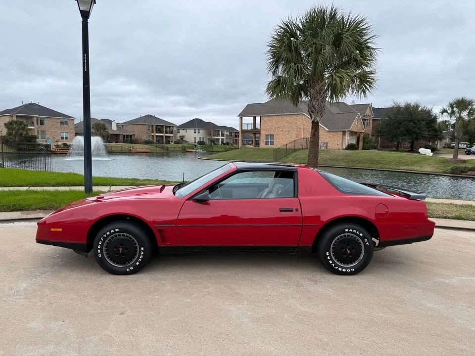 1983 Pontiac Firebird Trans Am 3rd Gen - Image 2 of 10