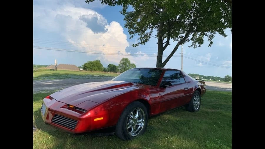 1983 Pontiac Firebird Trans Am 3rd Gen - Image 5 of 8