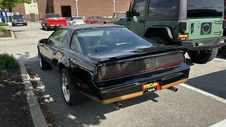 1983 Pontiac Firebird Trans Am 3rd Gen - Image 3 of 12