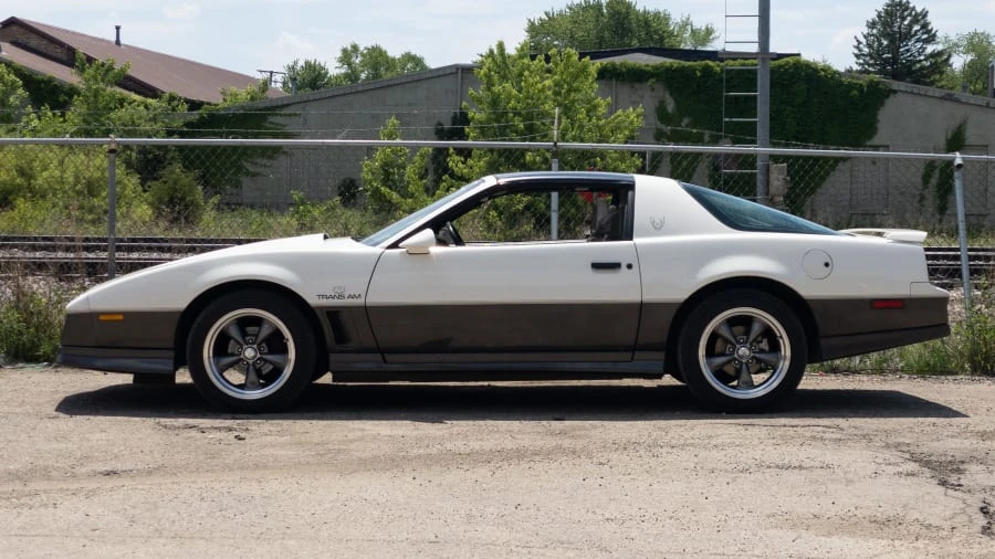 1983 Pontiac Firebird Trans Am 3rd Gen - Image 2 of 13