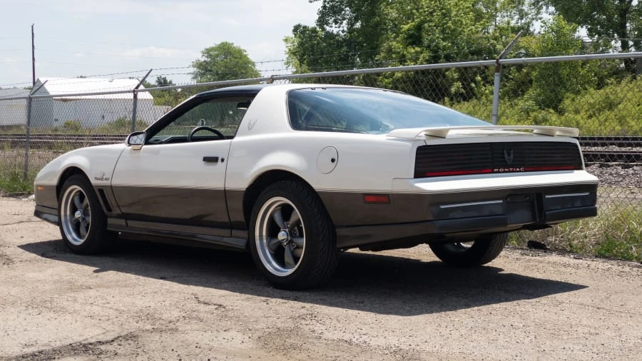1983 Pontiac Firebird Trans Am 3rd Gen - Image 6 of 13