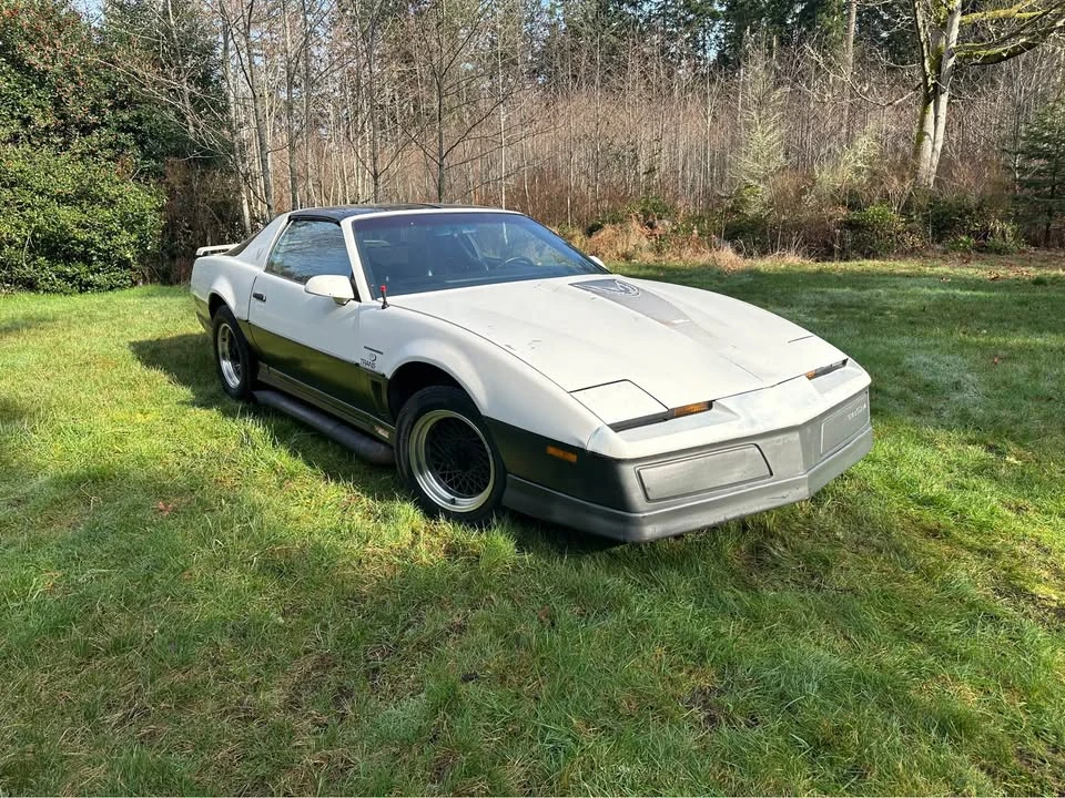1983 Pontiac Firebird Trans Am 3rd Gen - Image 7 of 16