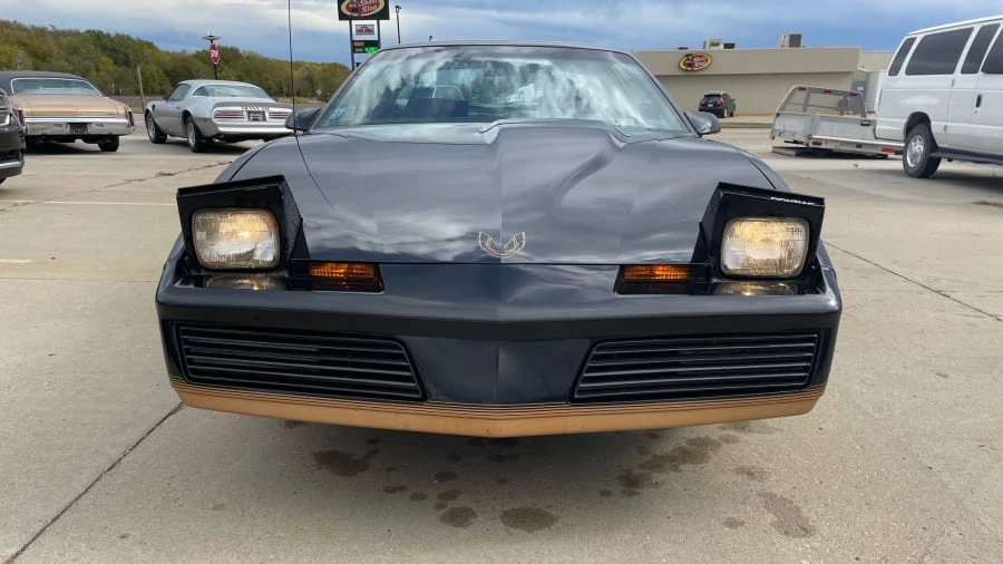 1983 Pontiac Firebird Trans Am 3rd Gen - Image 8 of 18